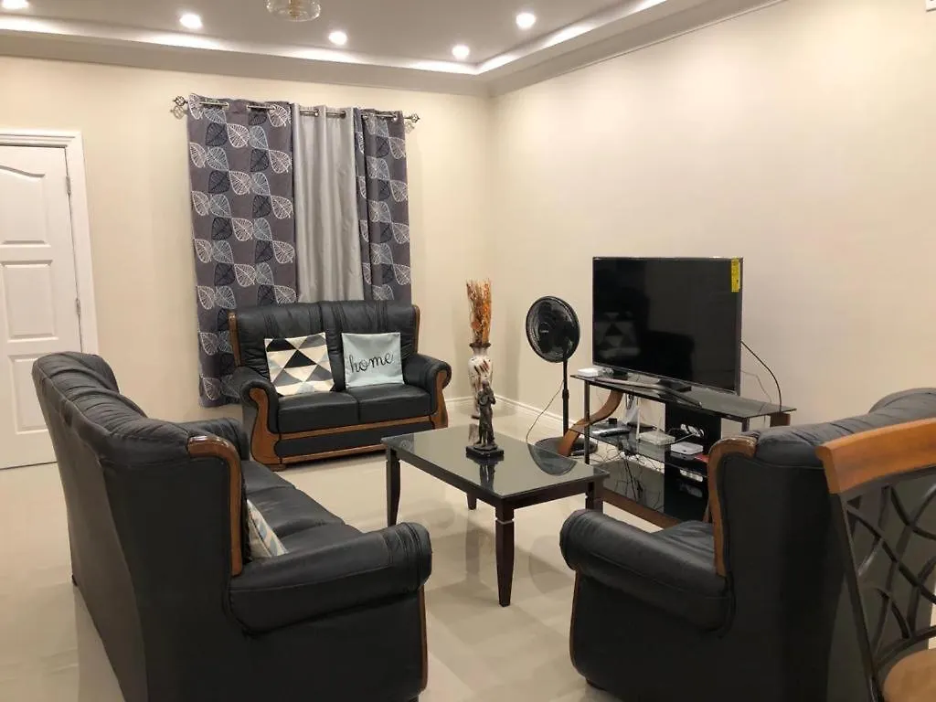 Sundown Crescent Apartments Кингстон