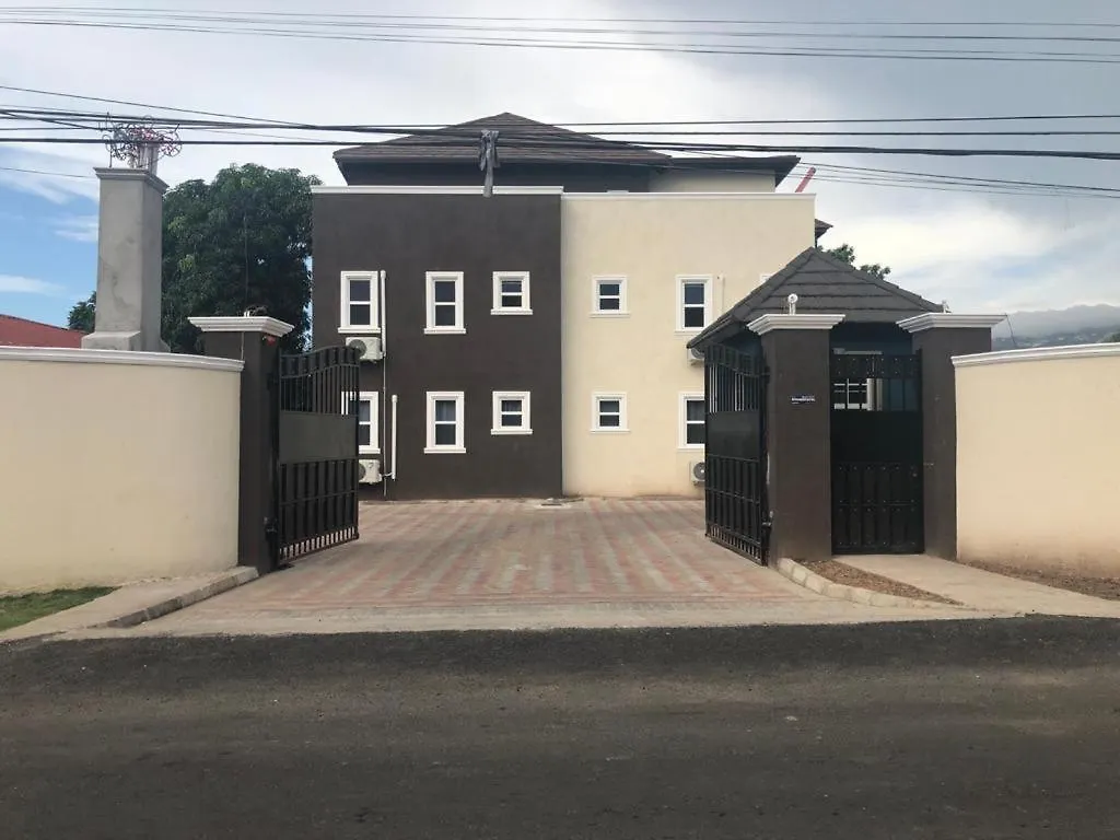 Sundown Crescent Apartments Кингстон